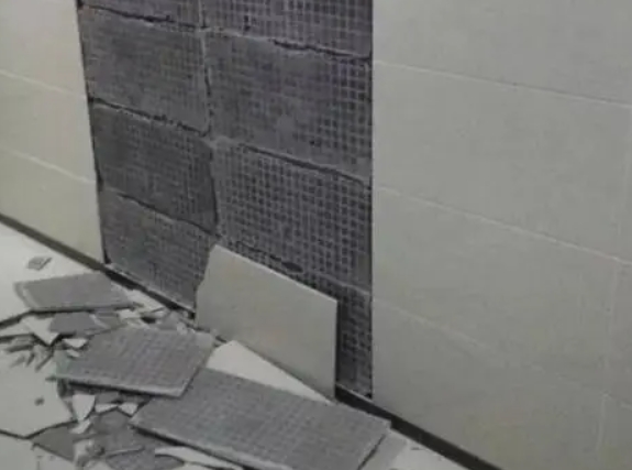 金堂瓷砖空鼓维修公司分享下金堂墙砖松动维修的知识